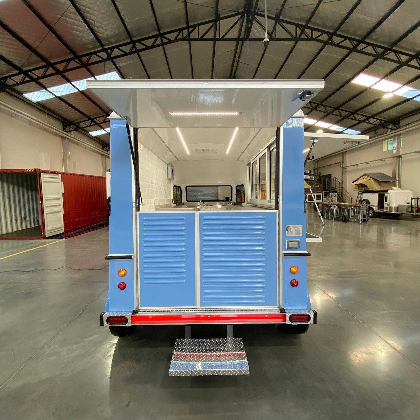 Мобилна кухня food truck FOOD TRAILER 4.6M