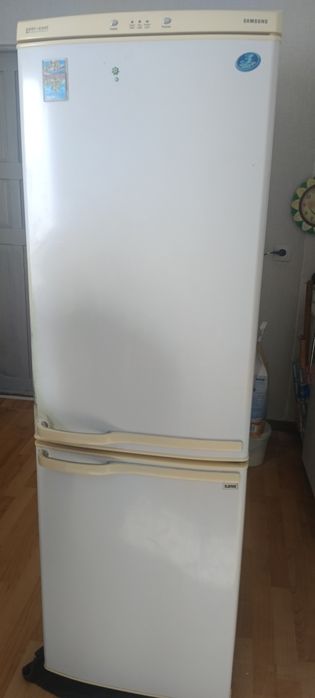 Б/у холодильник рабочий 40 000₸