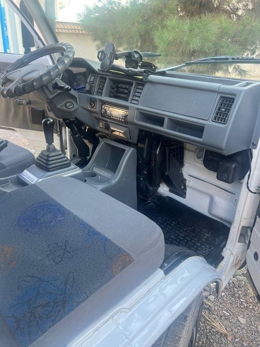 Labo damas sotiladi arendayam bor