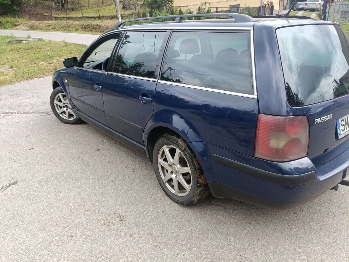 Vand passat b 5 . 5 1.9 tdi  itp Nou