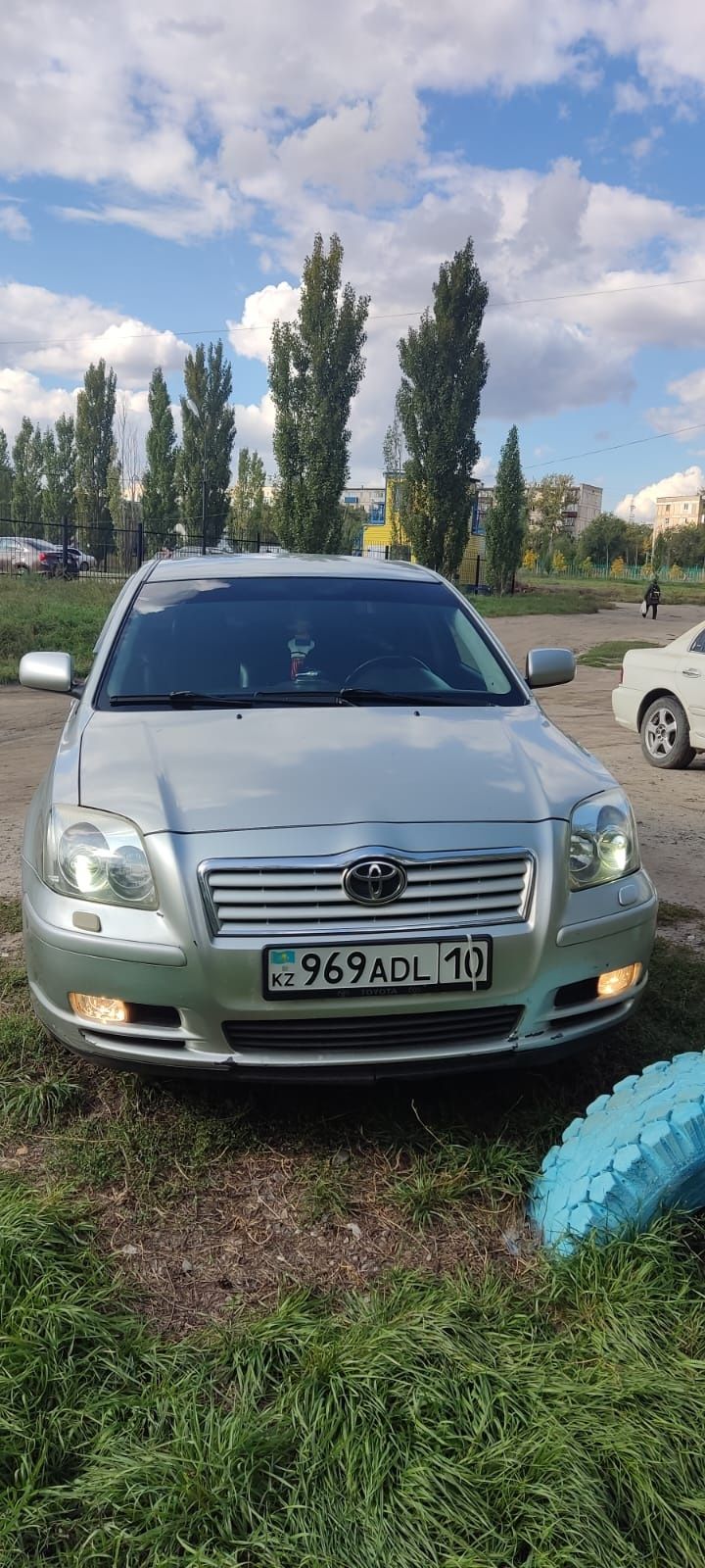 Toyota avensis 2005