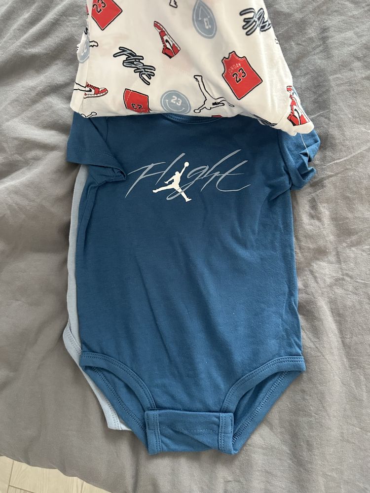 Бебешки бодита nike jordan