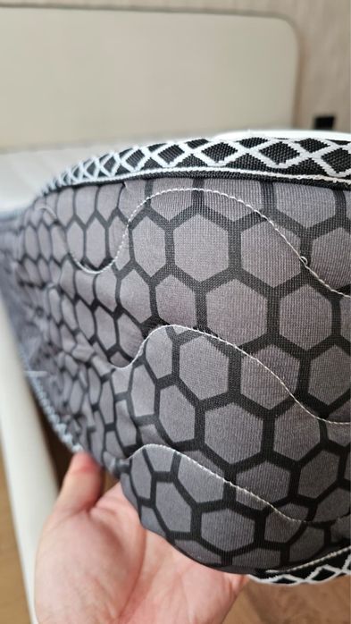 Продам матрас новый