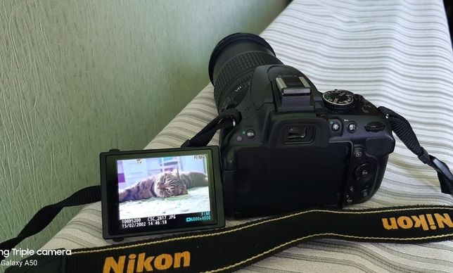 Шикарный Фотоаппарат nikon d5200 В идеальном состоянии!