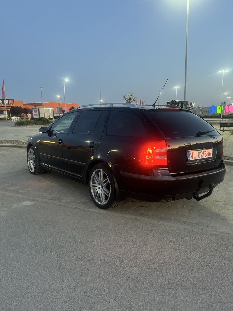 SKODA OCTAVIA 2.0 TDI incalzire in scaune/faruri automatesenzori parca