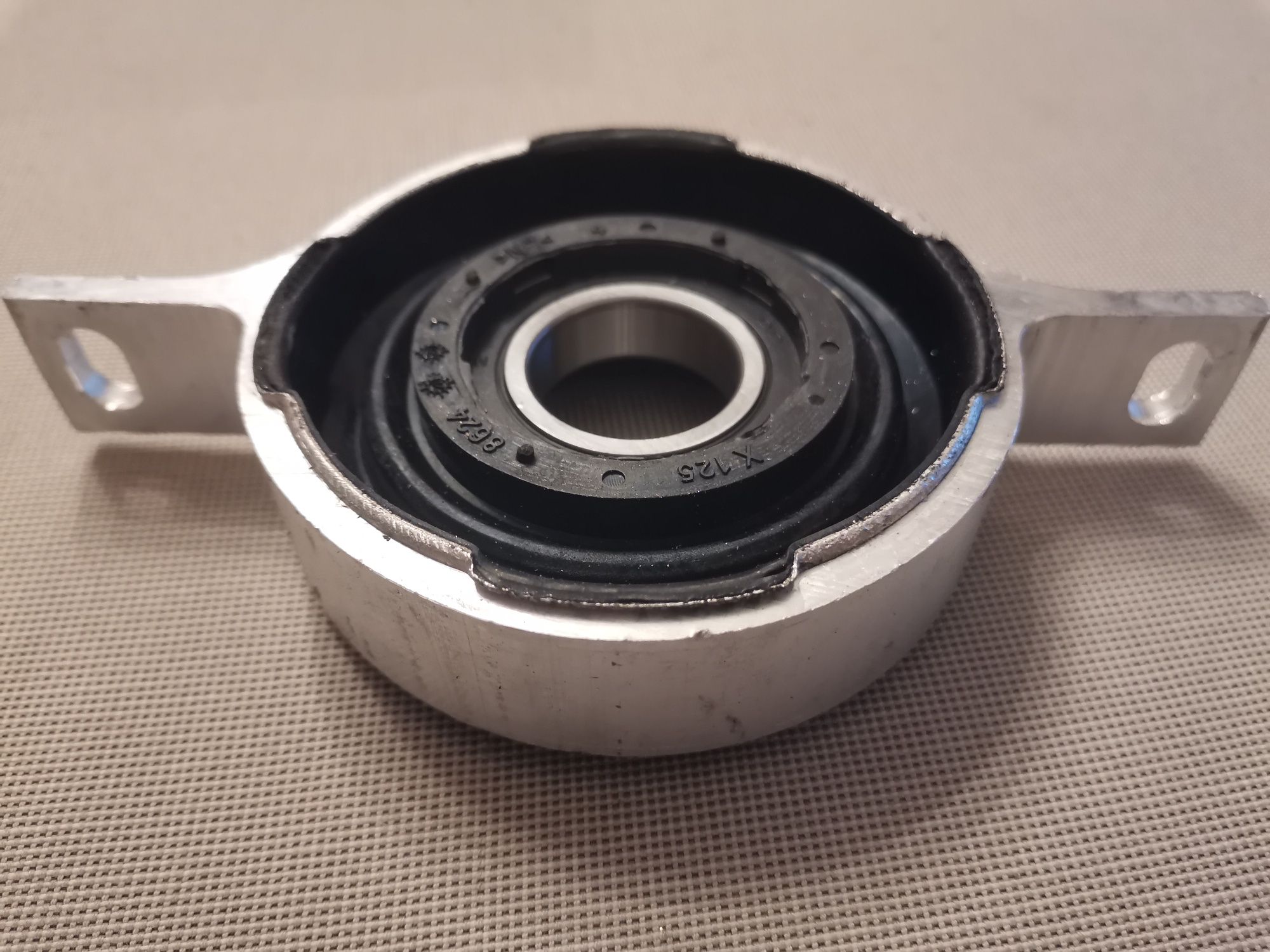 Опора кардан BMW X3/X4 (F25/F26), X5 (e70, F15, F85), X6 (E71, E72)