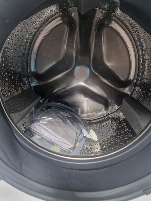 Пералня Siemens IQ300 8кг Чисто нова