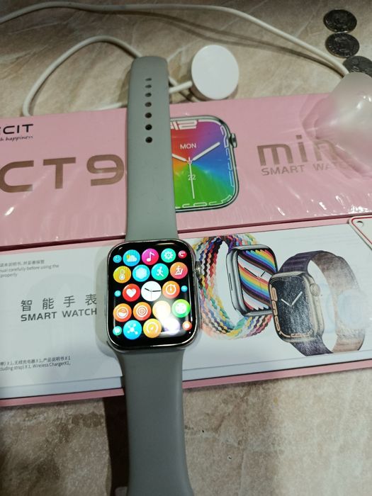 Смарт часы продам