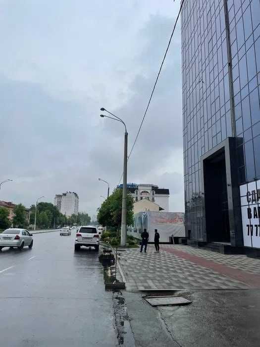 Сдается новое офисное помещение в бизнес-центре на улице Нукус