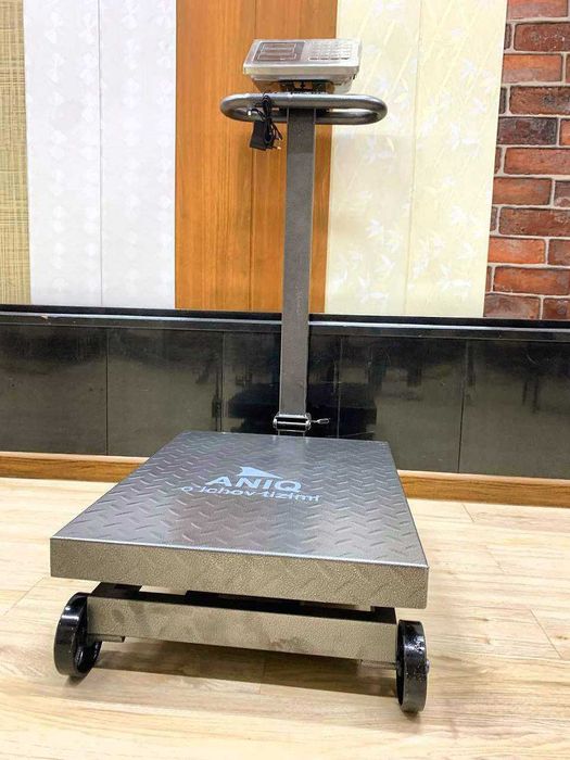 Весы электронный напольный 300кг