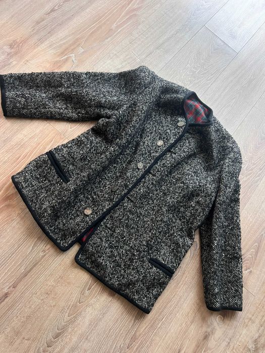 haina din stofa de lana dama