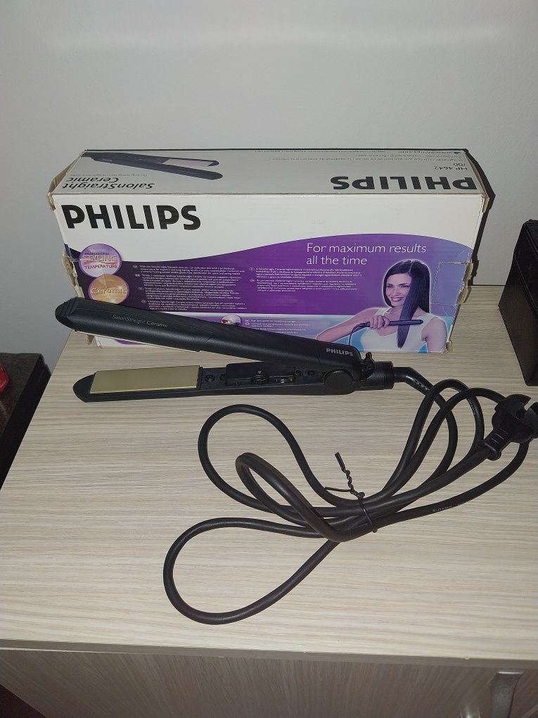 Placa de indreptat parul ceramica Philips