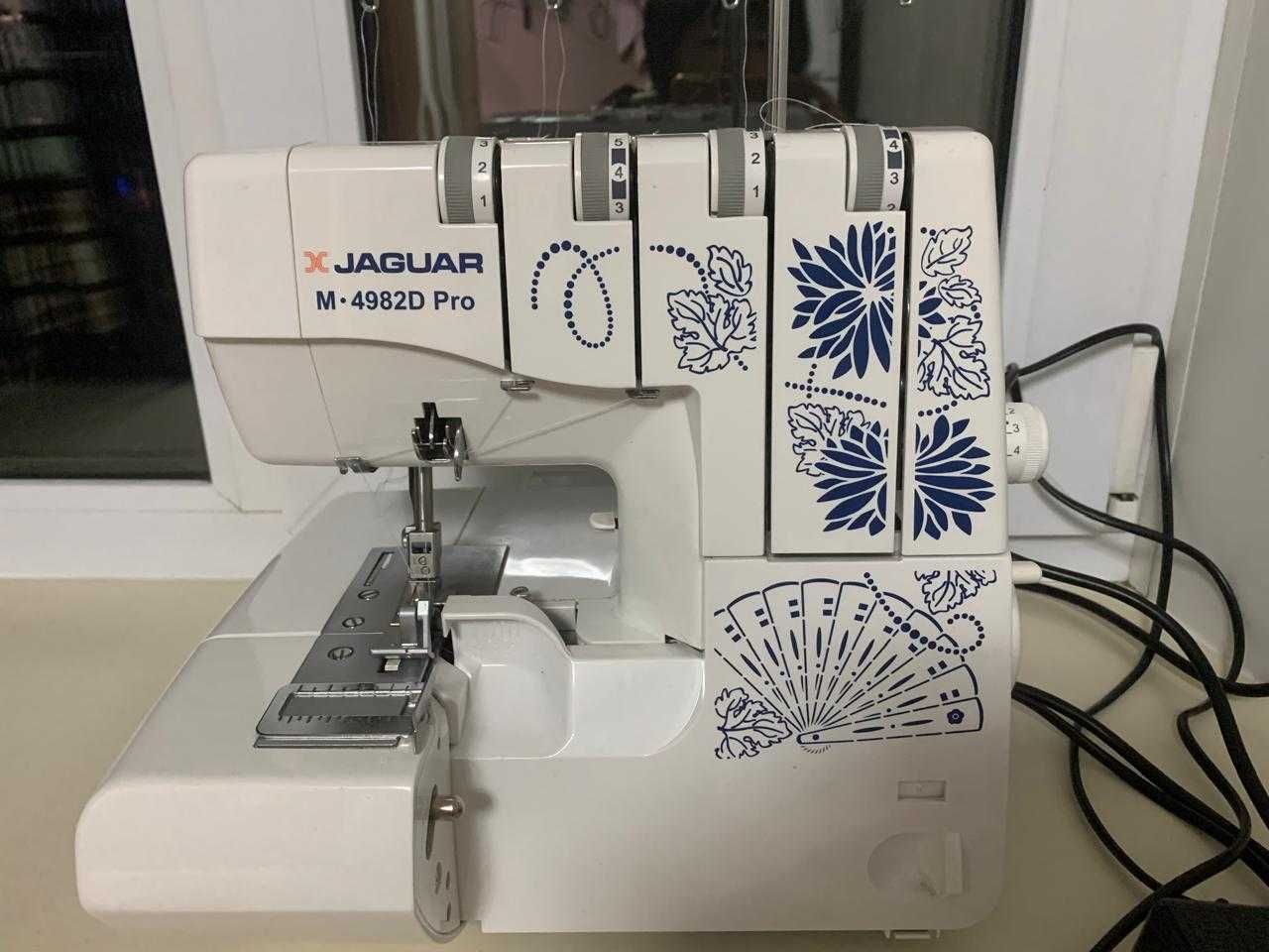 Продам швейную машинку