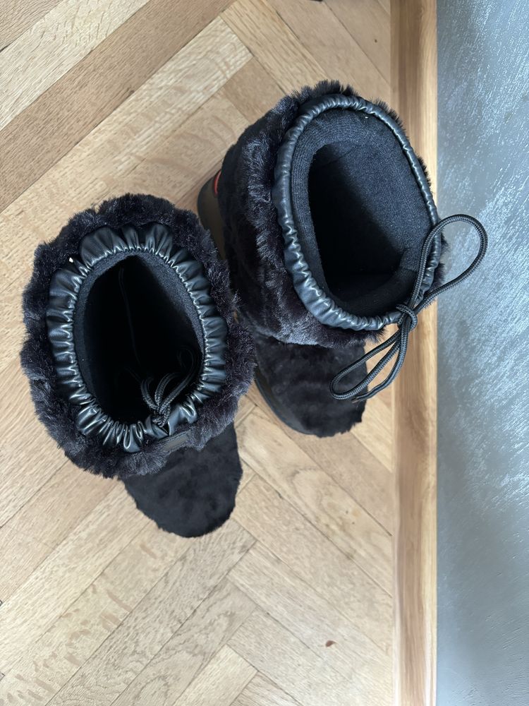 Нови Love Moschino апрески - 39/40