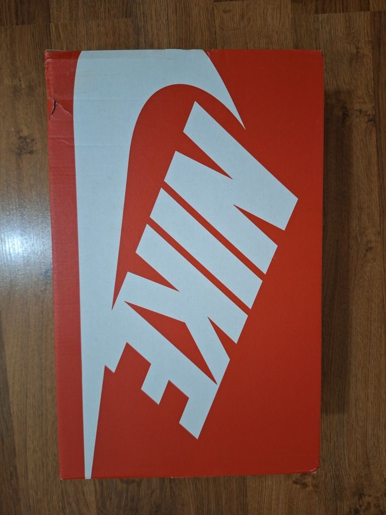 Дамски кецове NIKE