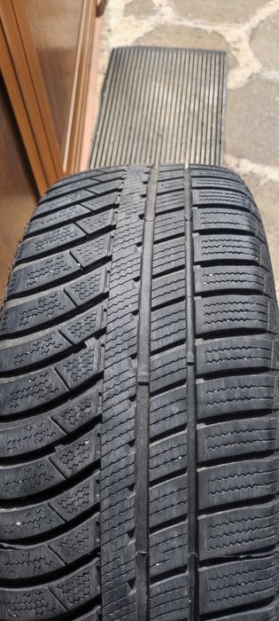 Гуми 205/55/16 - Roadx Rxmotion 4s /all season/