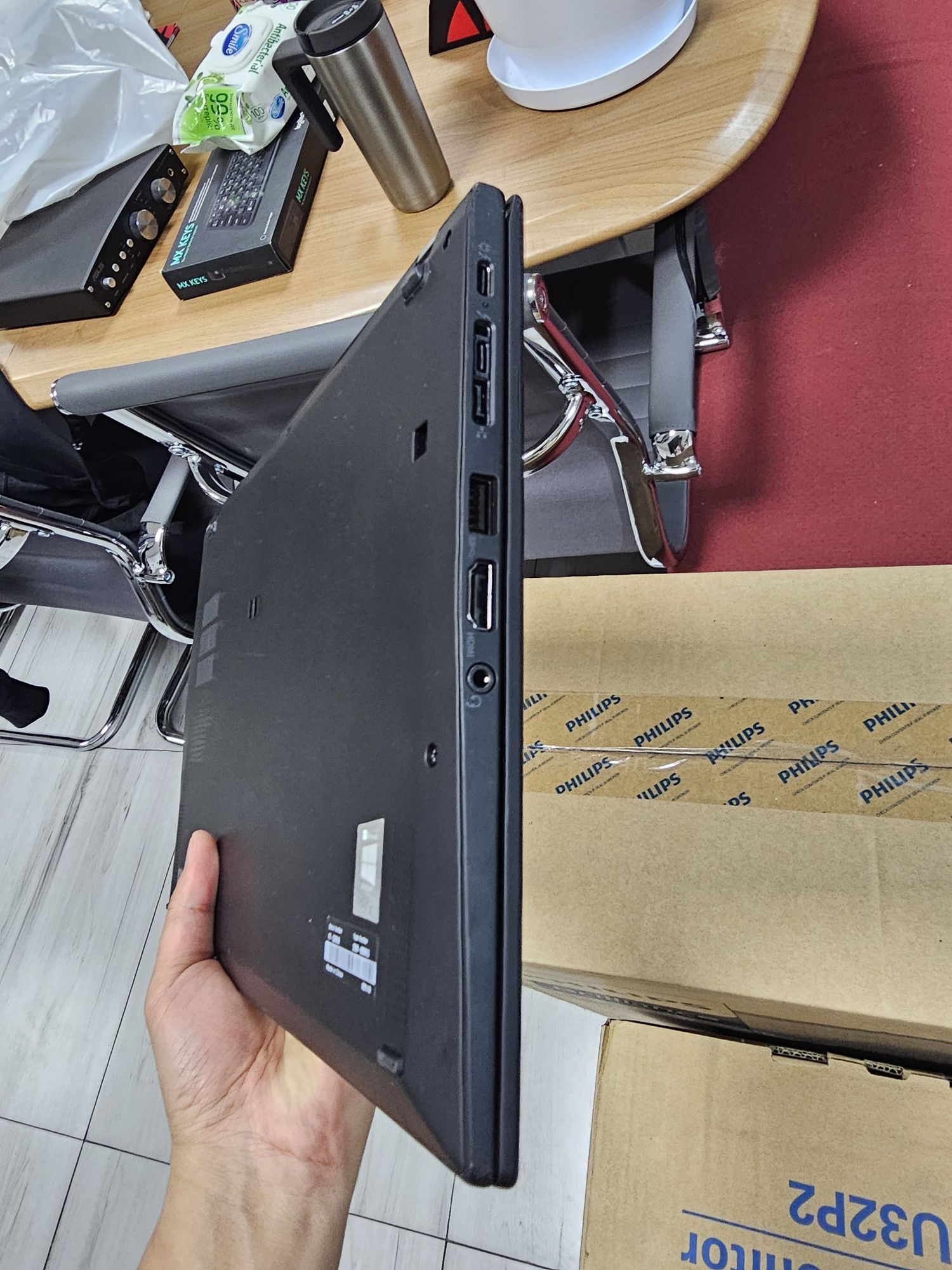Ультрабук ThinkPad X1 Carbon Gen 8 i7-10510U 16/512Gb 14' FHD