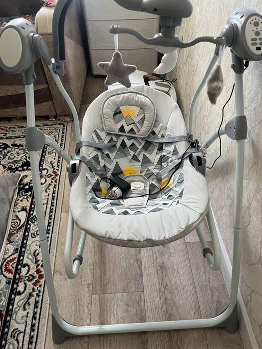 Продается шезлонг