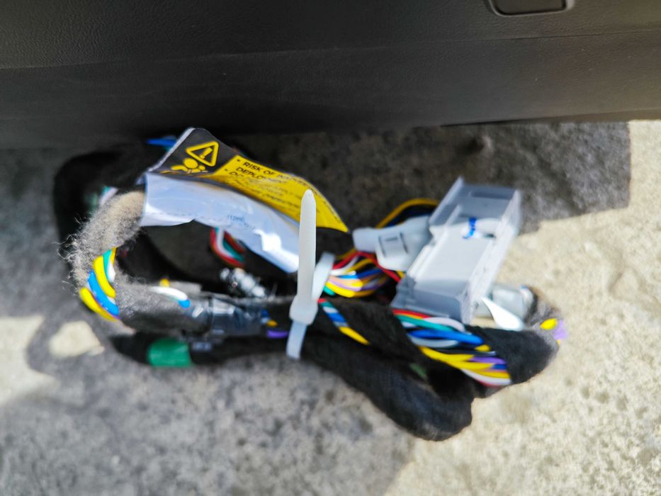 Рекаро кожен салон Tesla Model 3 седалки Тесла Модел 3 подгрев ел Н127