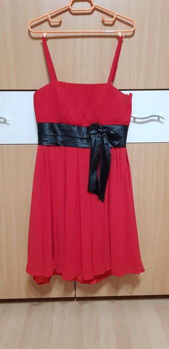 Rochita rosie matase