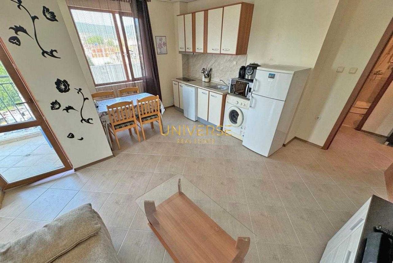 Продава се Тристаен апартамент в к.к. Слънчев бряг - 77 кв.м за 1072 €/кв.м - Снимка #1