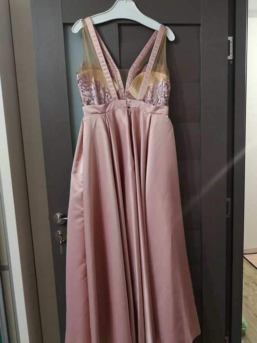 Vand rochie de ocazie