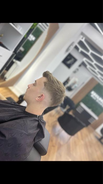 Ofer servicii de tuns (spălat+aranjat) cu barbă sau fară