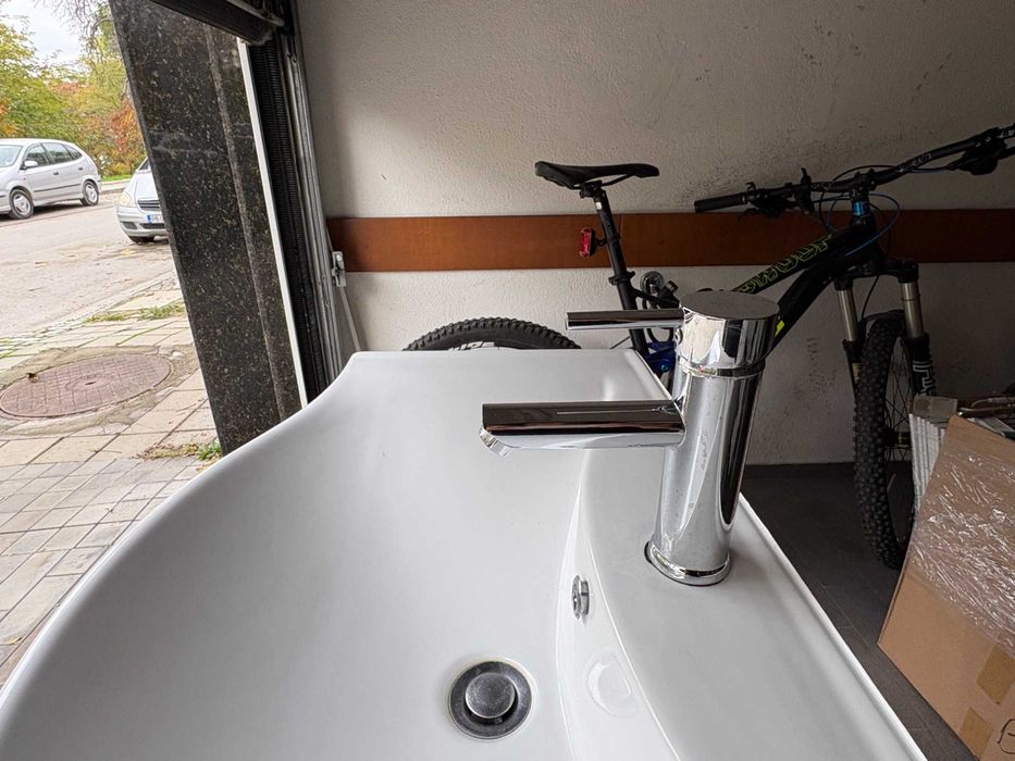 Шкаф с монтиран смесител