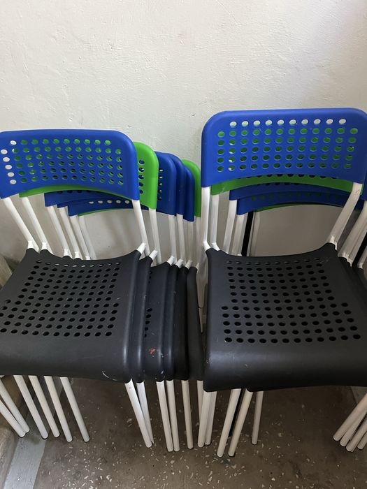 Продам стулья отличного качества