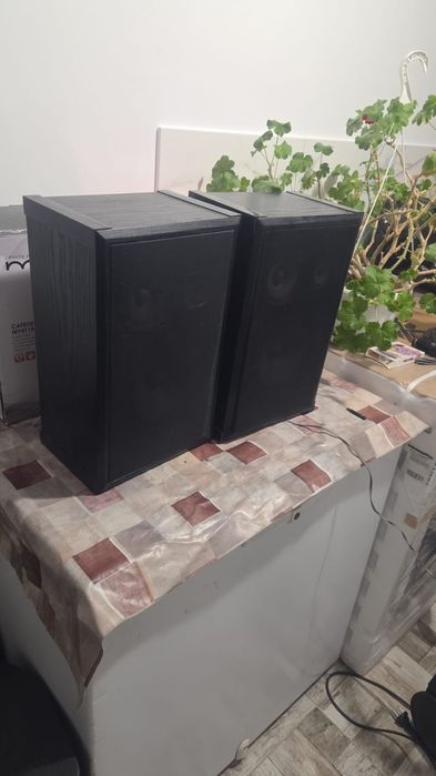 Vând boxe Schneider pe 3 cai pe compresie ca noi