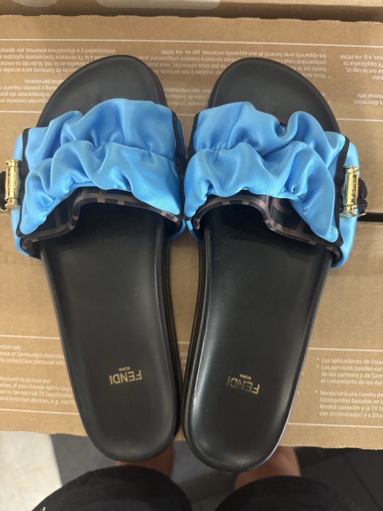 Fendi оригинал чехли
