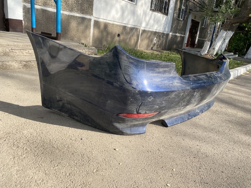 Продаю ОРИГИНАЛ бампер задний на бмв Е 60