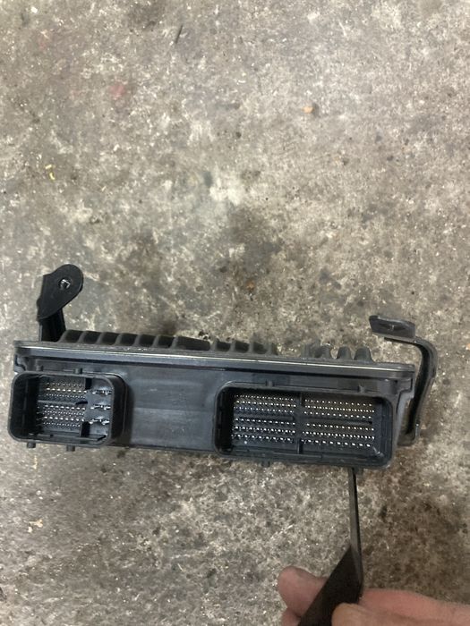 Toyota Rav 4 XA50 2.5i Hybrid 2021 година Компютър