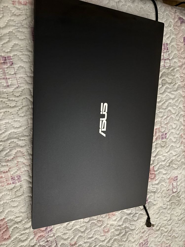 Asus expertbook b1502cb