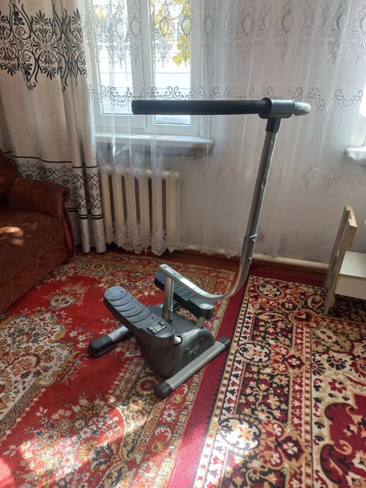 Продам тренажёр в рабочем состоянии  20000тг