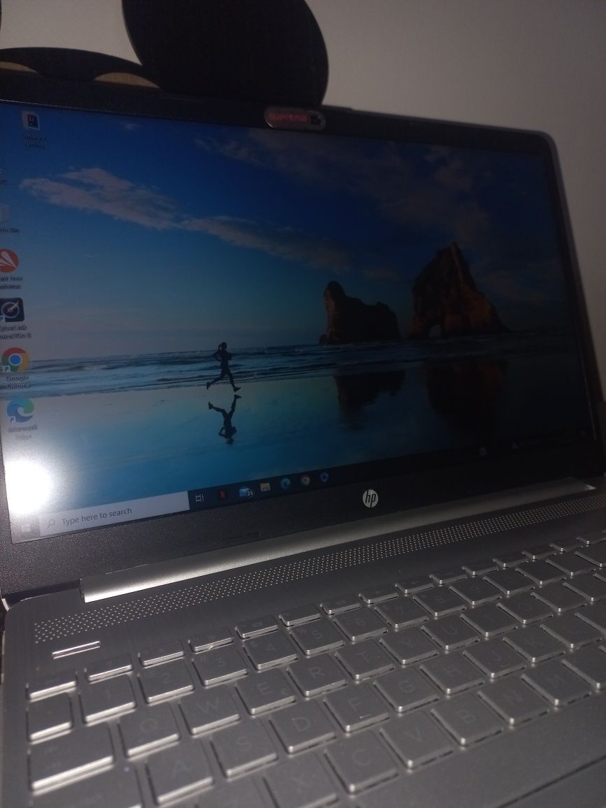 Laptop HP, procesor  i7 Ryzen, 16 GB