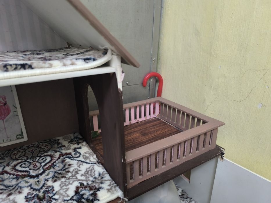 Кукольный дом с мебелью