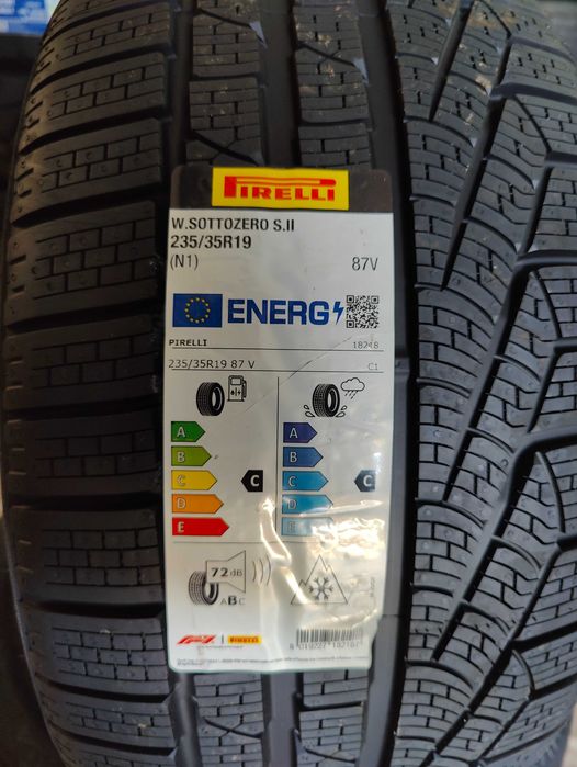 4 зимни гуми 235/35R19 Pirelli Sottozero W240 SerieII (N1) 87V DOT2625