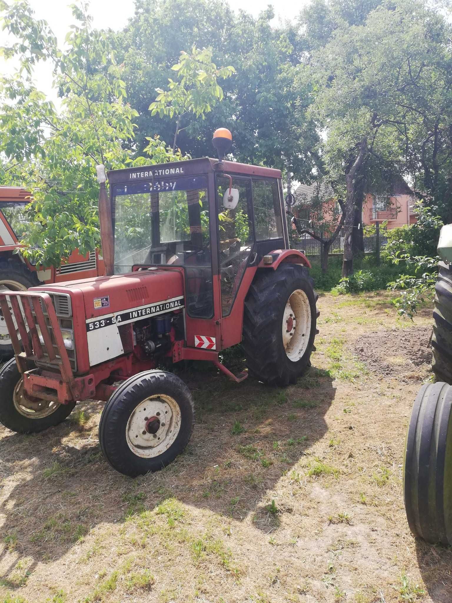 tractor international 533-SA