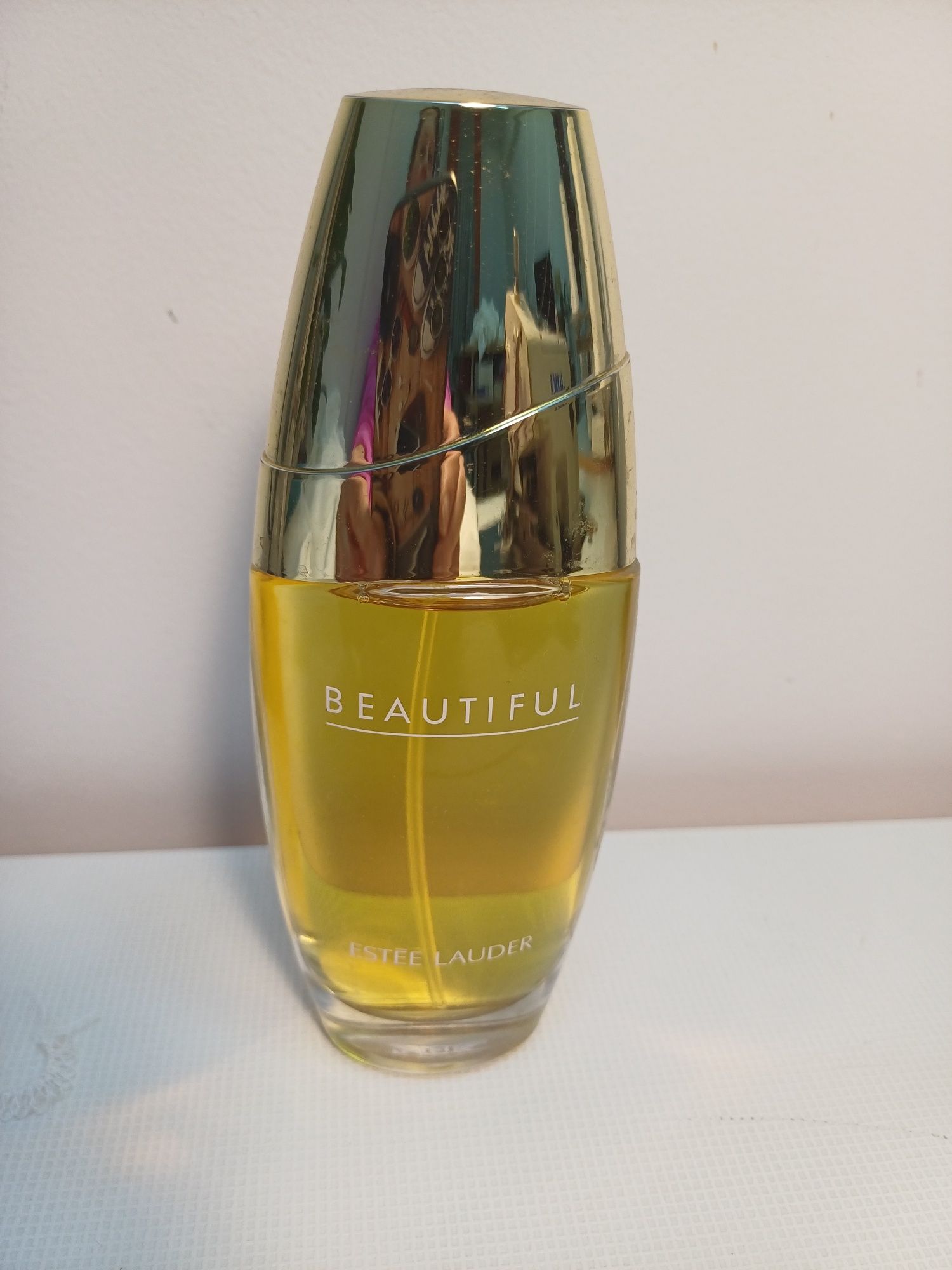 Apa de parfum Estee Lauder  Beautiful  75 ml. Original.