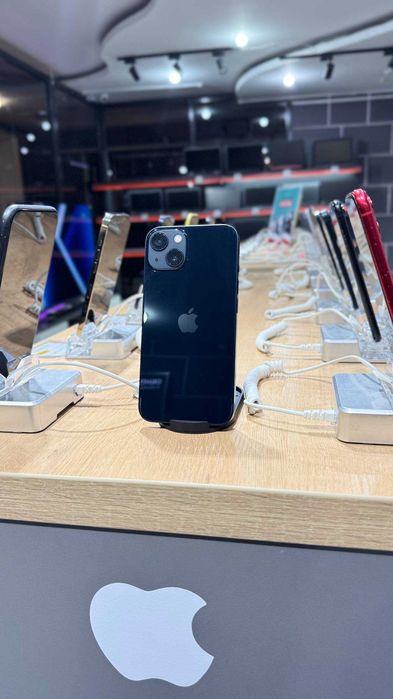Телефон iPhone 13 128 / Айфон 13 128ГБ