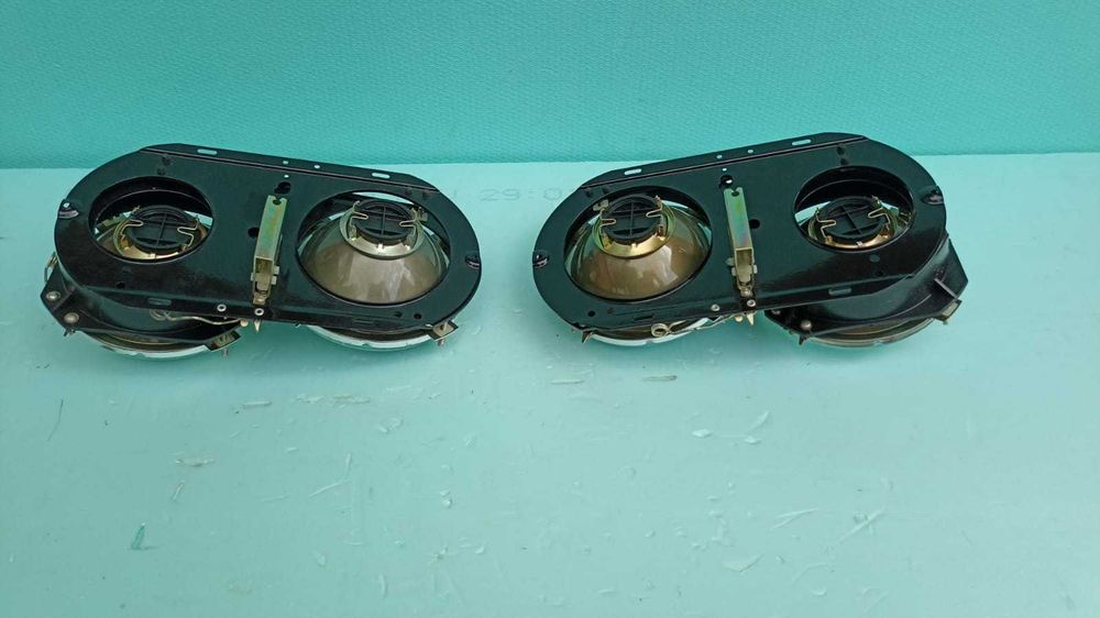 Vand Set Faruri Dacia 1300-1310-1410.Noi.Ellba.Sticla.Fab.01.1980.