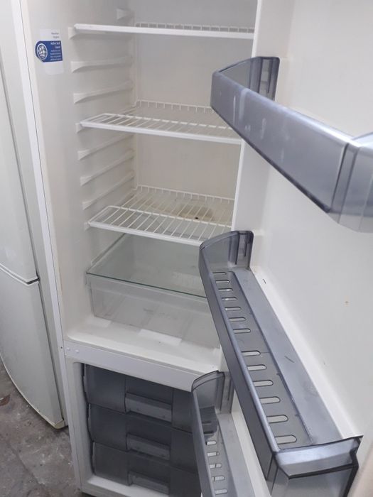 Combina arctic indesit whirpool zanussi  asigur transport