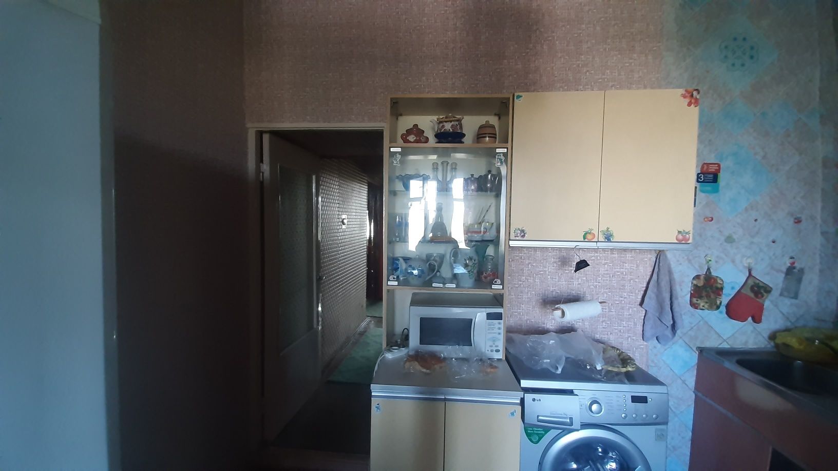 Продается квартира юнусабад 19квартал 4-комнатная.