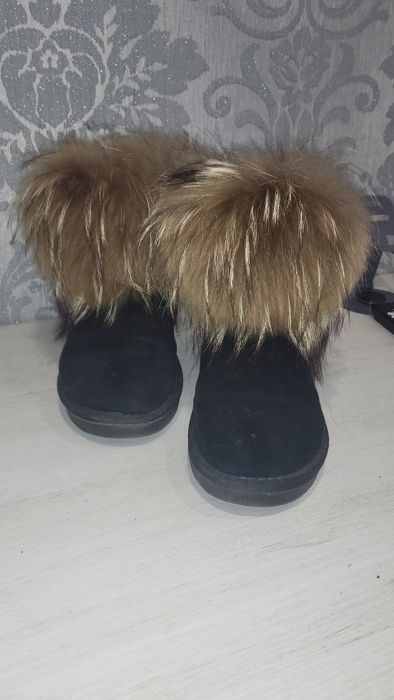 Велурени обувки с естествен пух