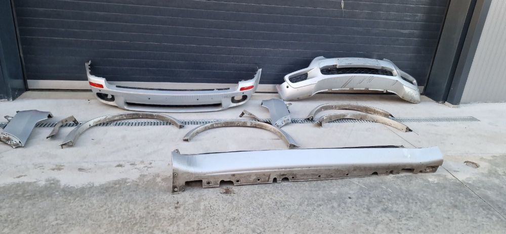 Bara fata spate praguri overfender m pachet bmw x5 e70 nfl