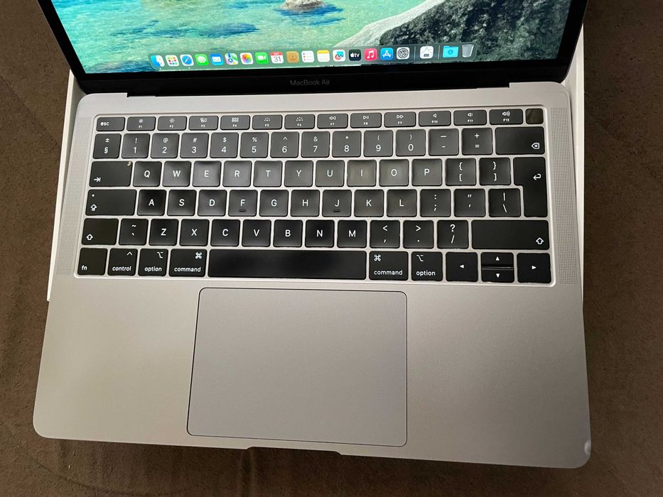 13" Core i5 MacBook Air А1932 (2019) Space Grey