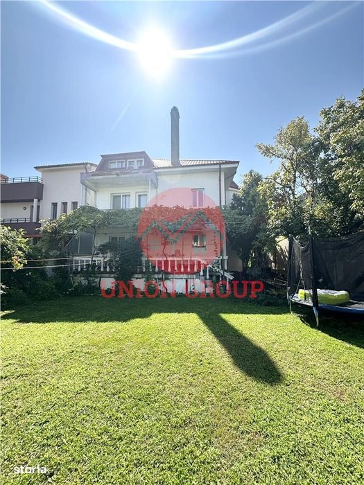 Casa D+P+1E+M cu teren de 471 mp, localitatea Ovidiu aproape de lac