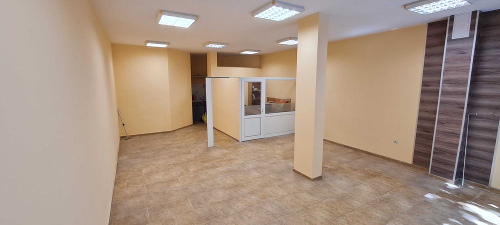 Продава се Офис в Бургас, Възраждане - 65 кв.м за 1566 €/кв.м - Снимка #5