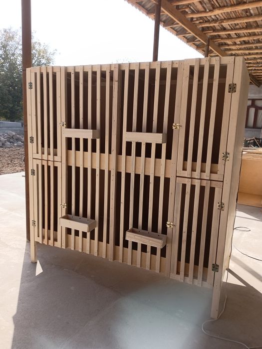 Tovuqxona, parandalar uchun maxsus qafas